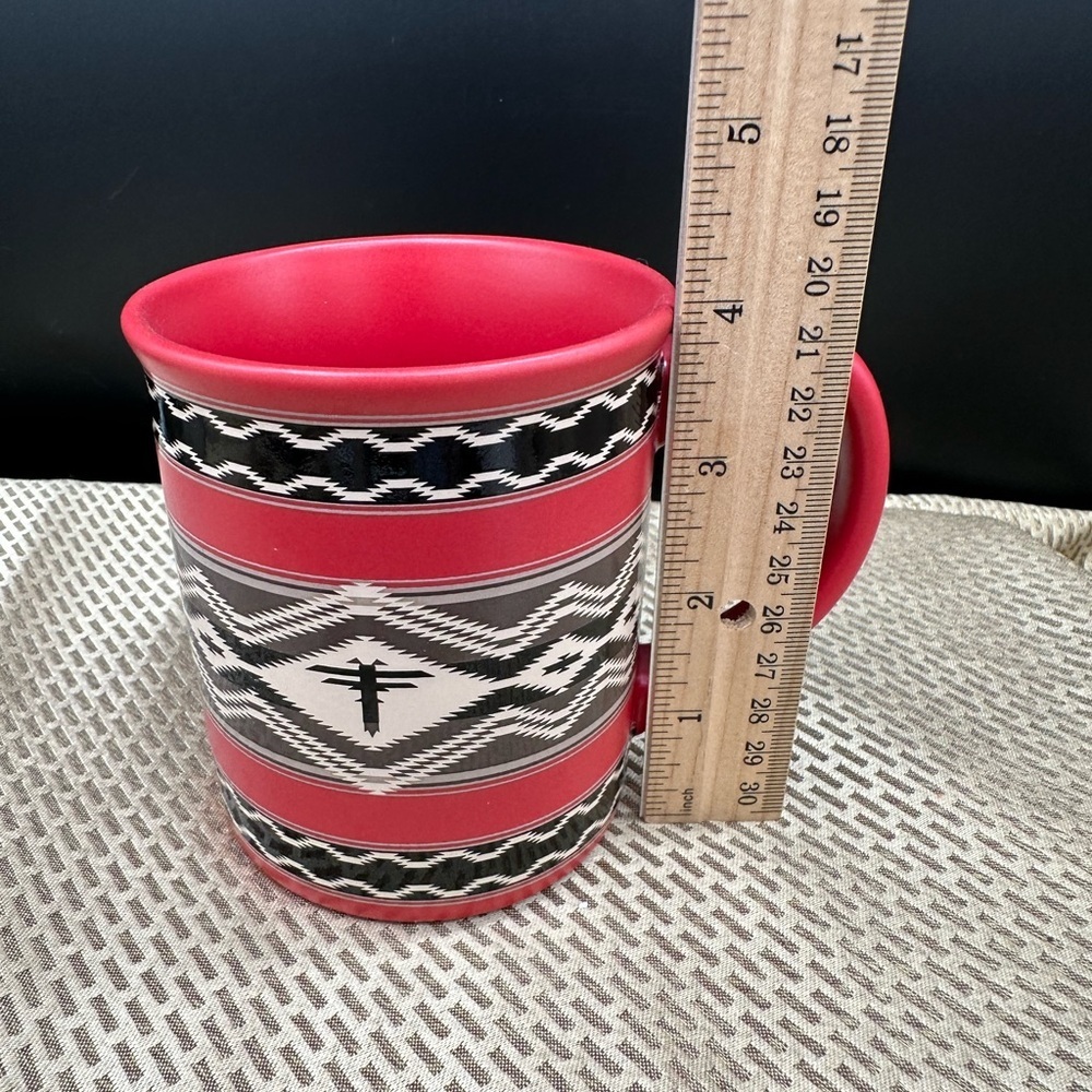 Pendleton Red and Black Patterned Mug - Picture 2 of 6